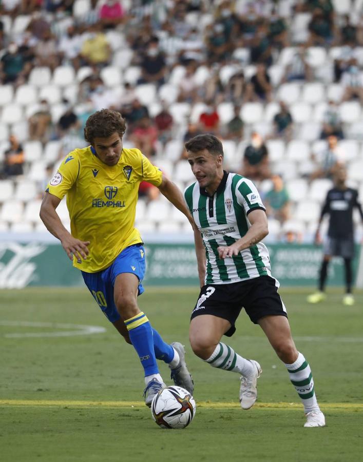 Las mejores imágenes del Córdoba CF - Cádiz B