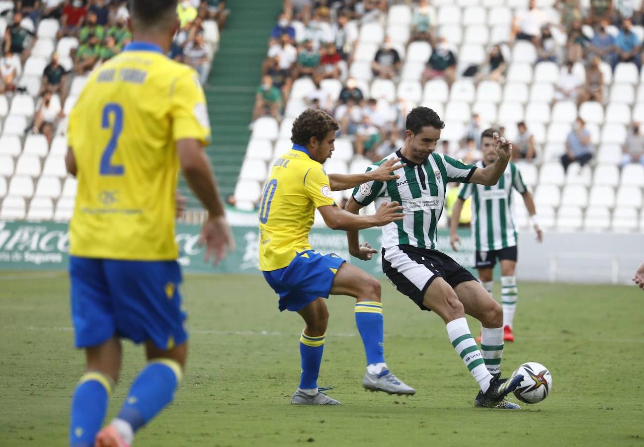 Las mejores imágenes del Córdoba CF - Cádiz B