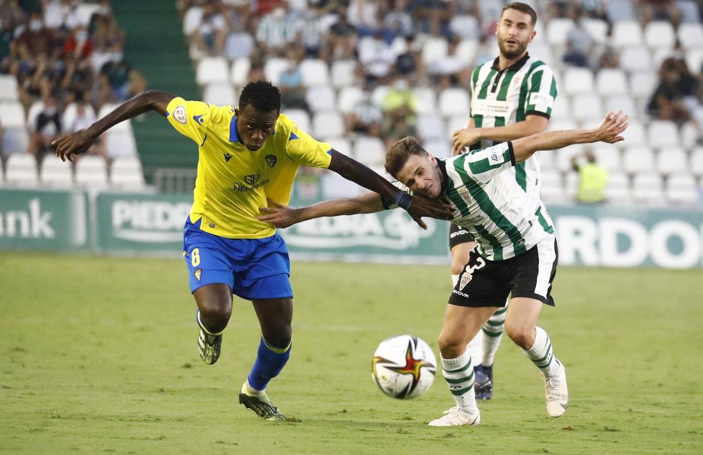 Las mejores imágenes del Córdoba CF - Cádiz B