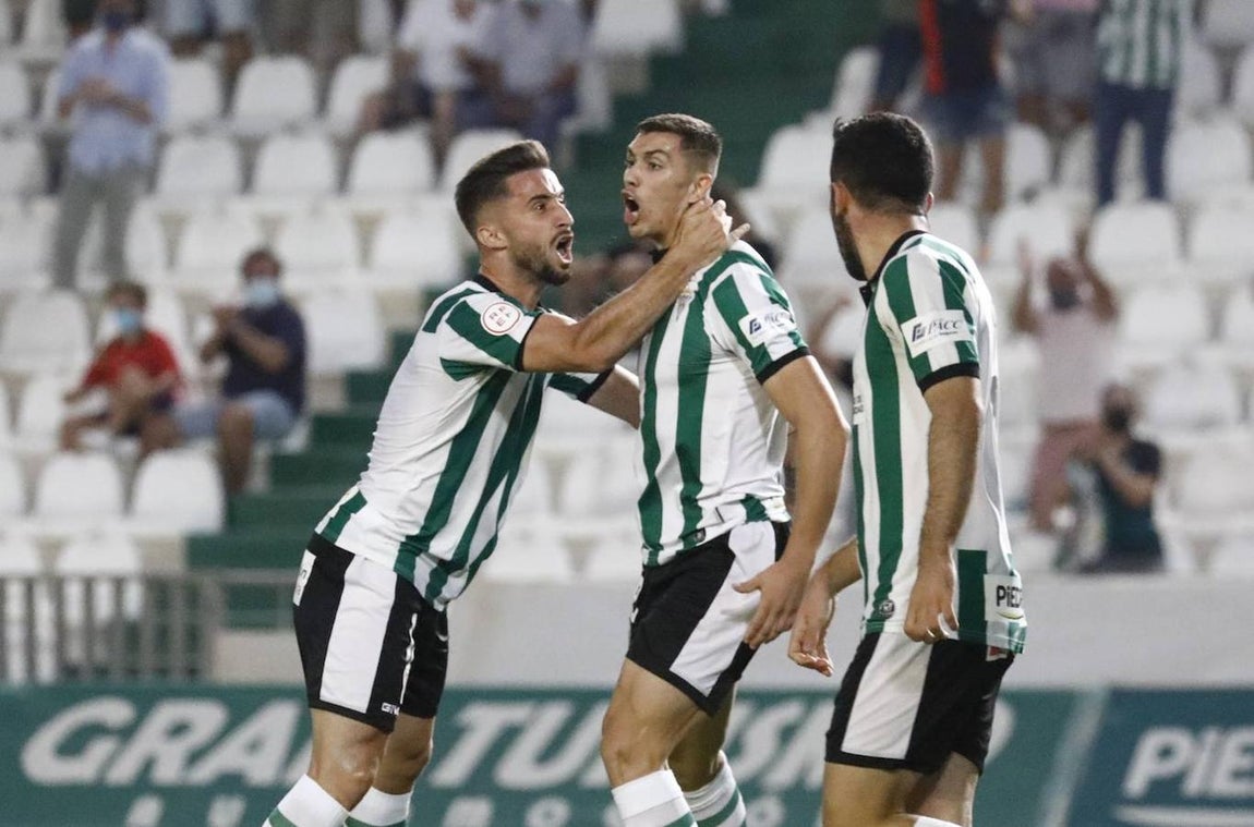 Las mejores imágenes del Córdoba CF - Cádiz B
