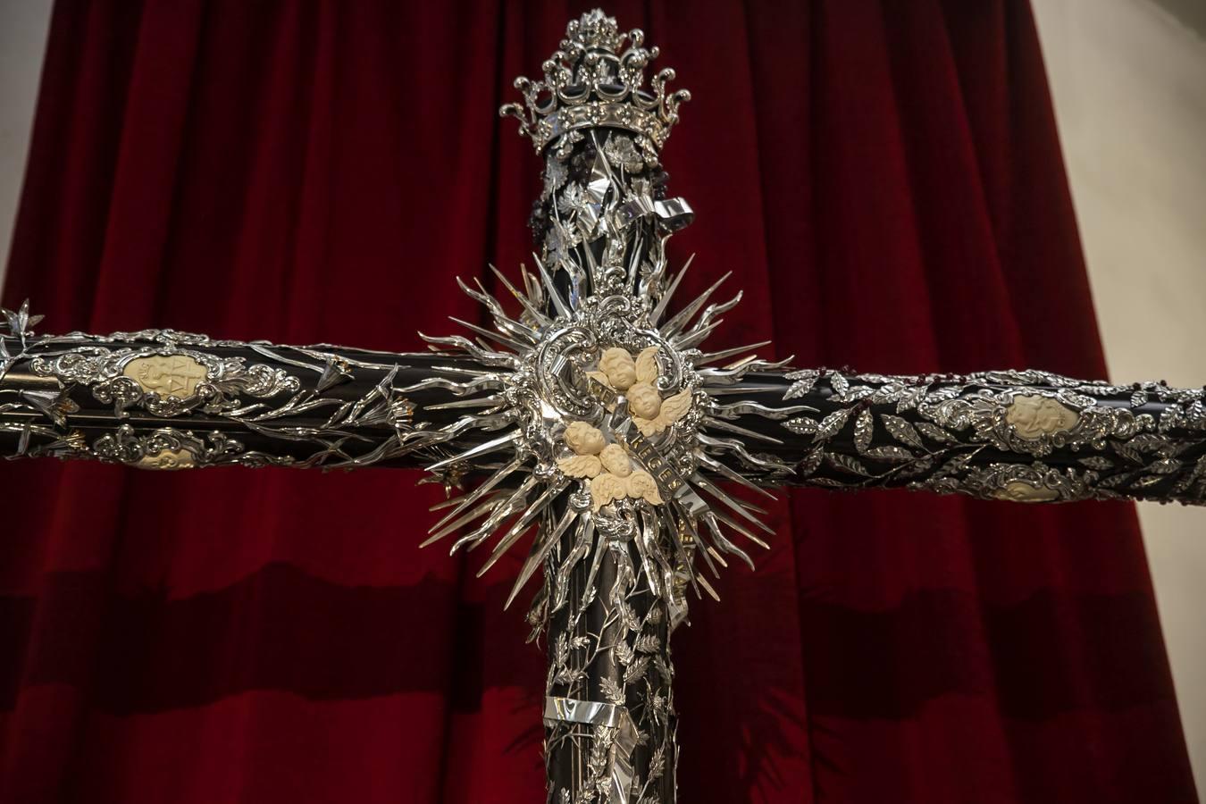 La Cruz del Señor de los Reyes de Córdoba, en imágenes