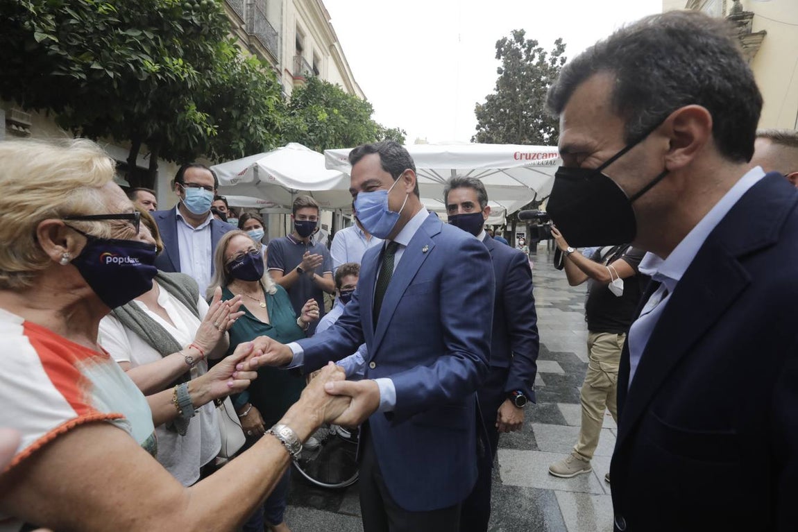 Fotos: La visita de Juanma Moreno en Jerez