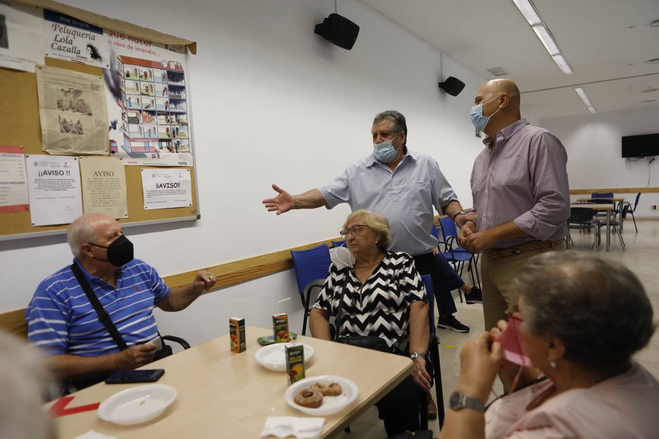 En imágenes , la reapertura de los centros de mayores de Córdoba