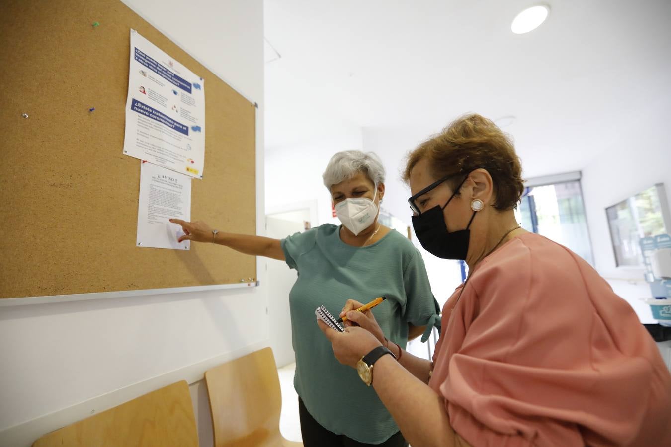 En imágenes , la reapertura de los centros de mayores de Córdoba