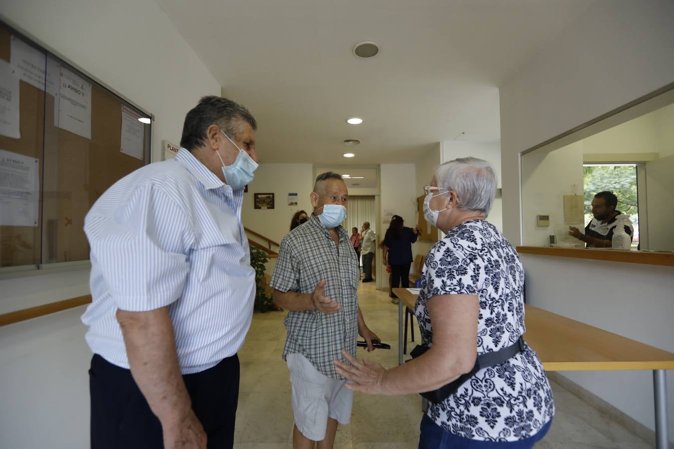 En imágenes , la reapertura de los centros de mayores de Córdoba