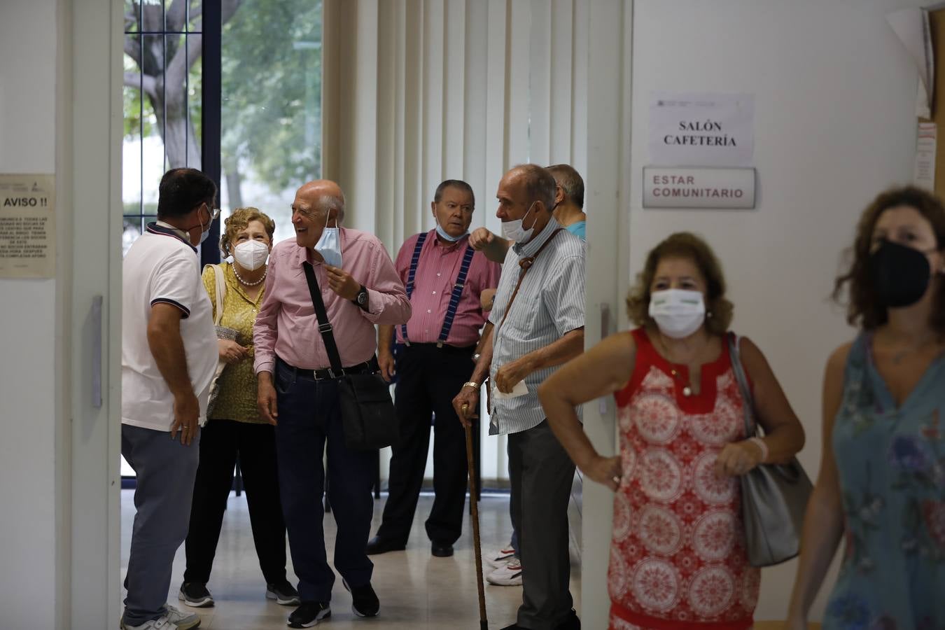 En imágenes , la reapertura de los centros de mayores de Córdoba