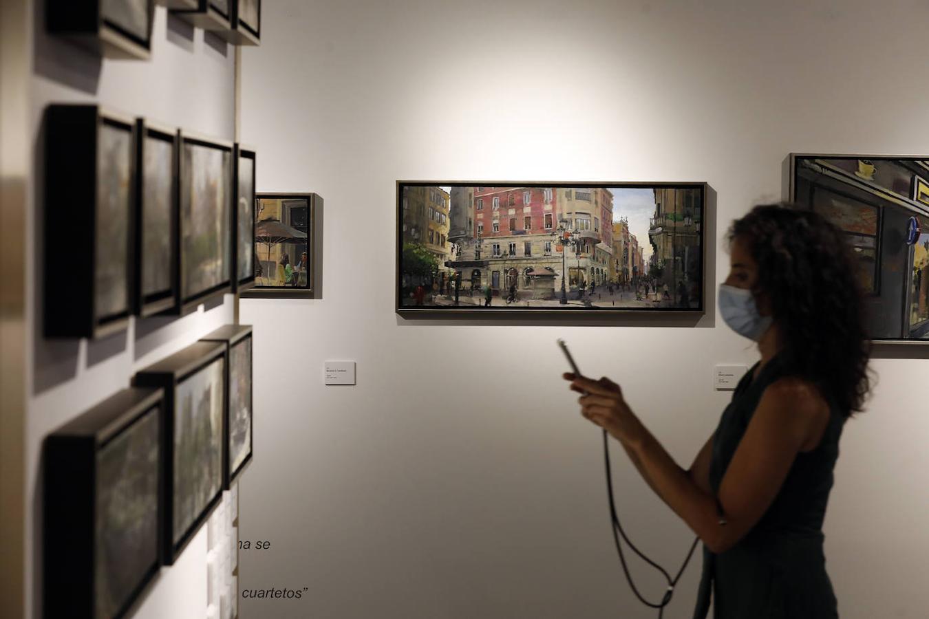 La exposición de Javier Bassecourt sobre la plaza de las Tendillas de Córdoba, en imágenes