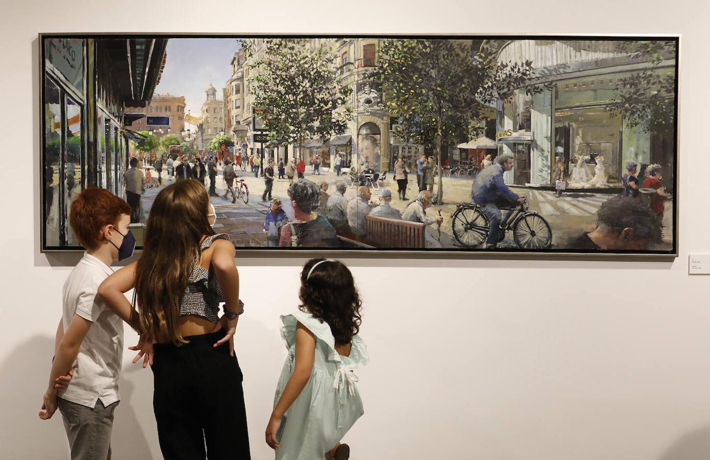 La exposición de Javier Bassecourt sobre la plaza de las Tendillas de Córdoba, en imágenes