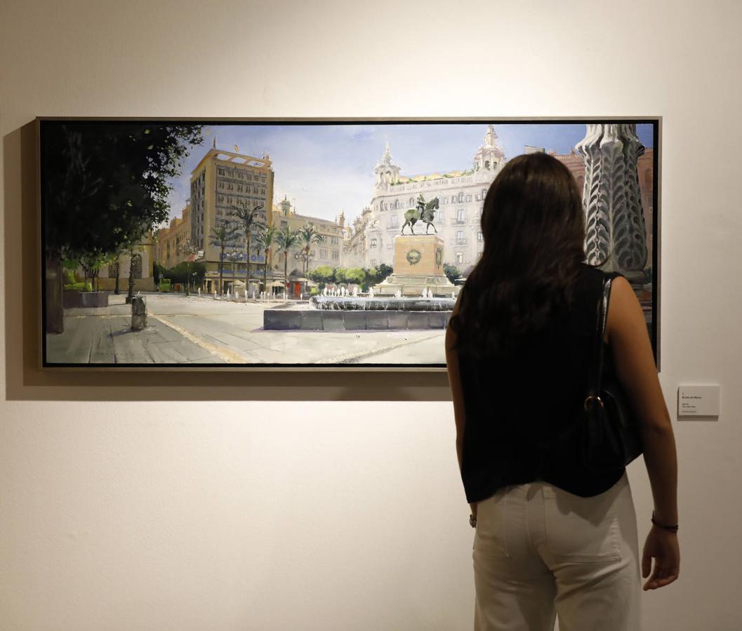 La exposición de Javier Bassecourt sobre la plaza de las Tendillas de Córdoba, en imágenes