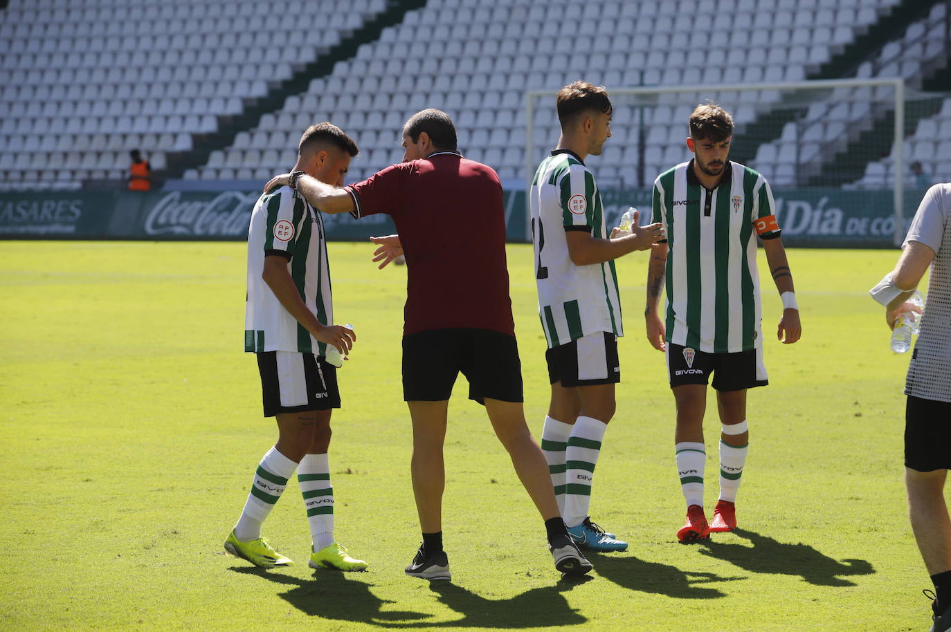 Las mejores imágenes del derbi Córdoba B - Ciudad de Lucena