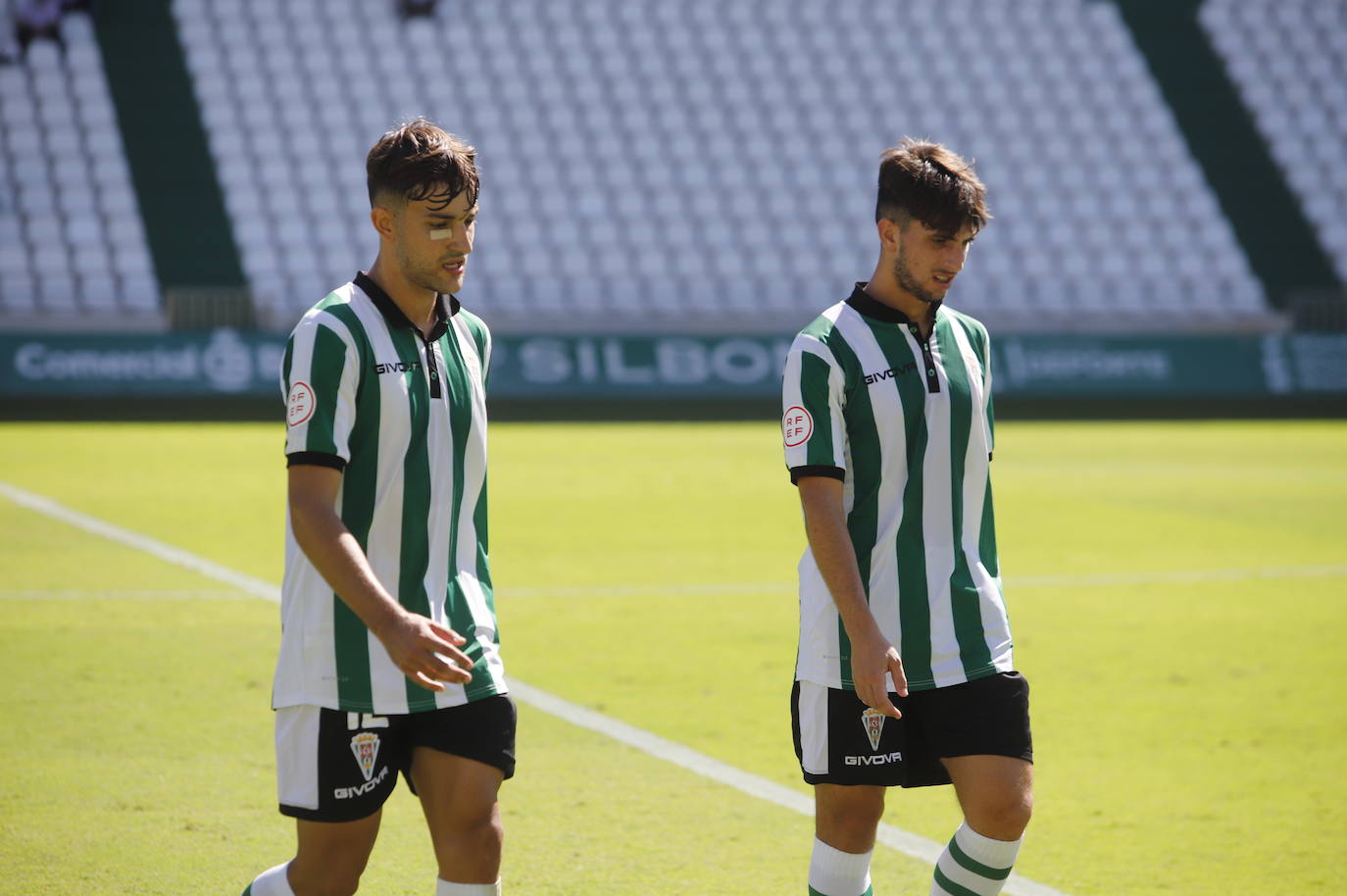 Las mejores imágenes del derbi Córdoba B - Ciudad de Lucena