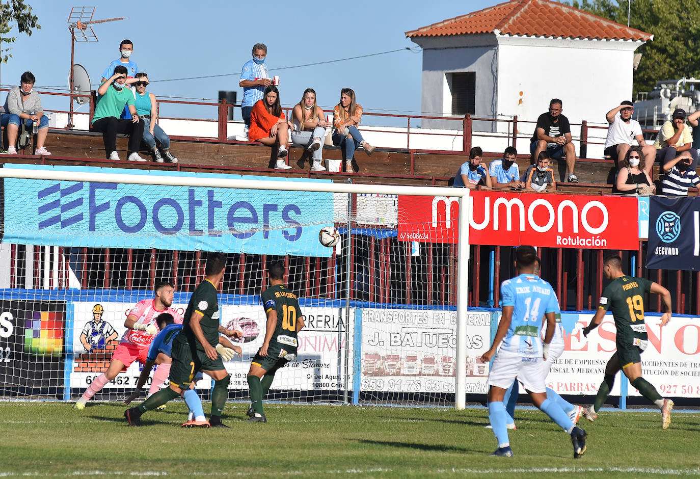 El CD Coria - Córdoba CF, en imágenes