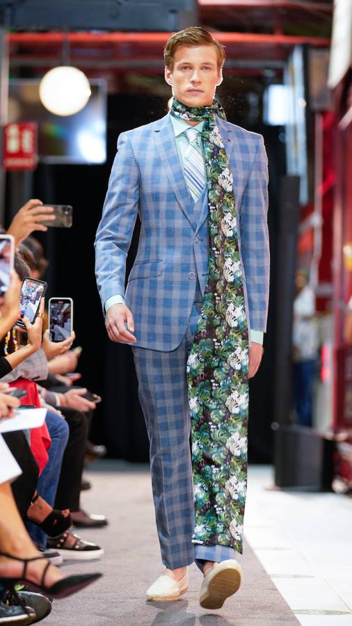 El glamour en el desfile de Félix Ramiro en Madrid