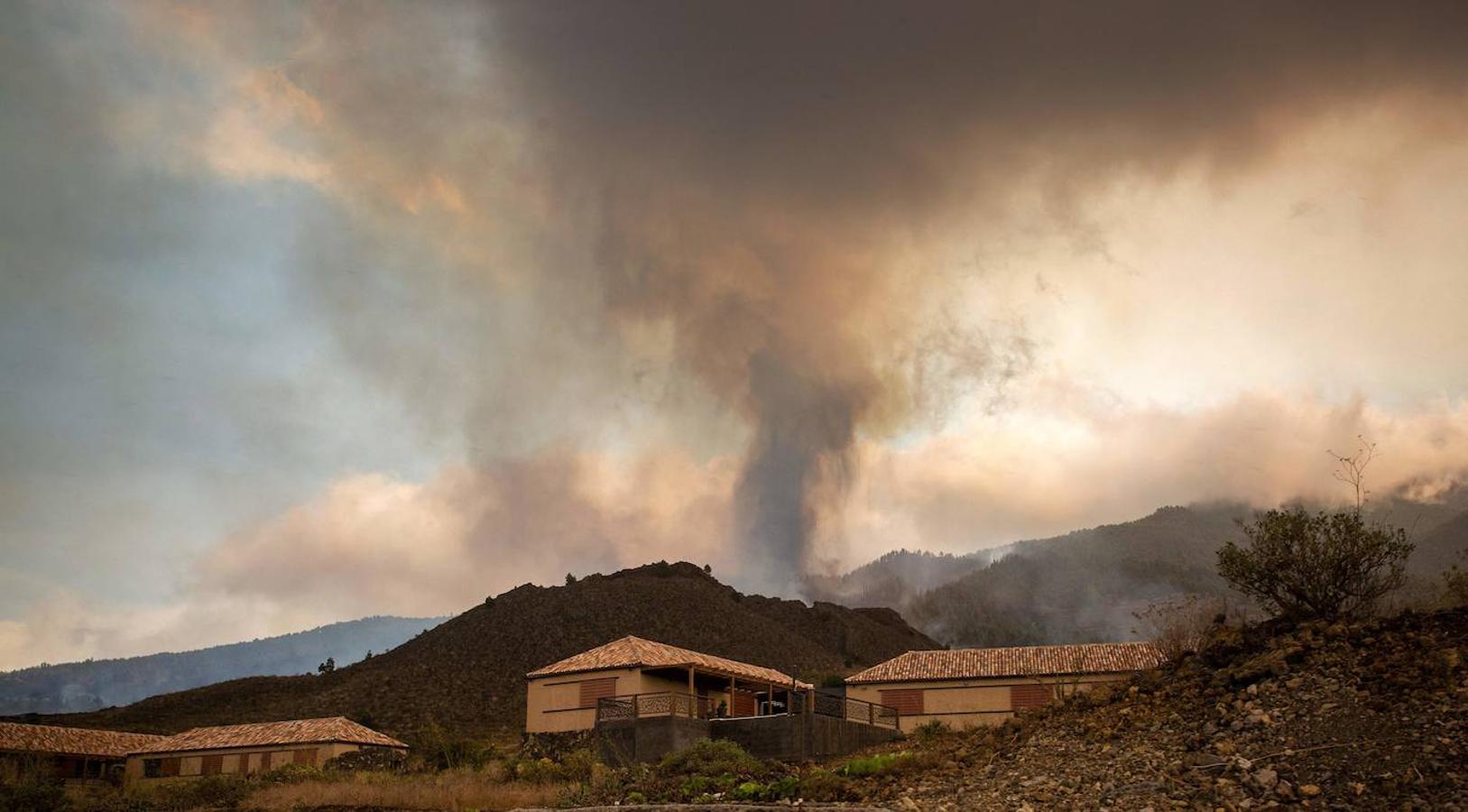 El día después de la erupción del volcán, en imágenes