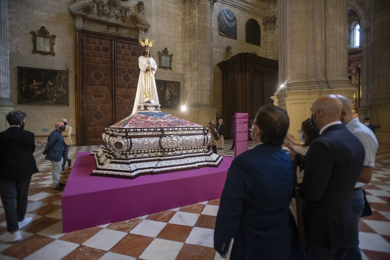 Inauguración de la exposición 'El Verbo encarnado', en la Catedral de Málaga