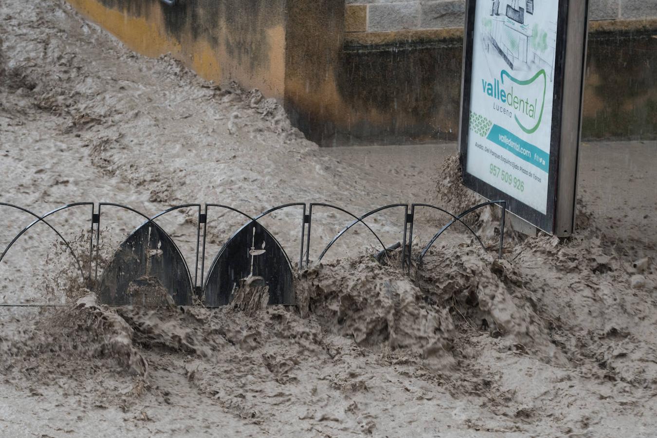 Inundaciones en Córdoba | La tromba de agua en Lucena y sus consecuencias, en imágenes