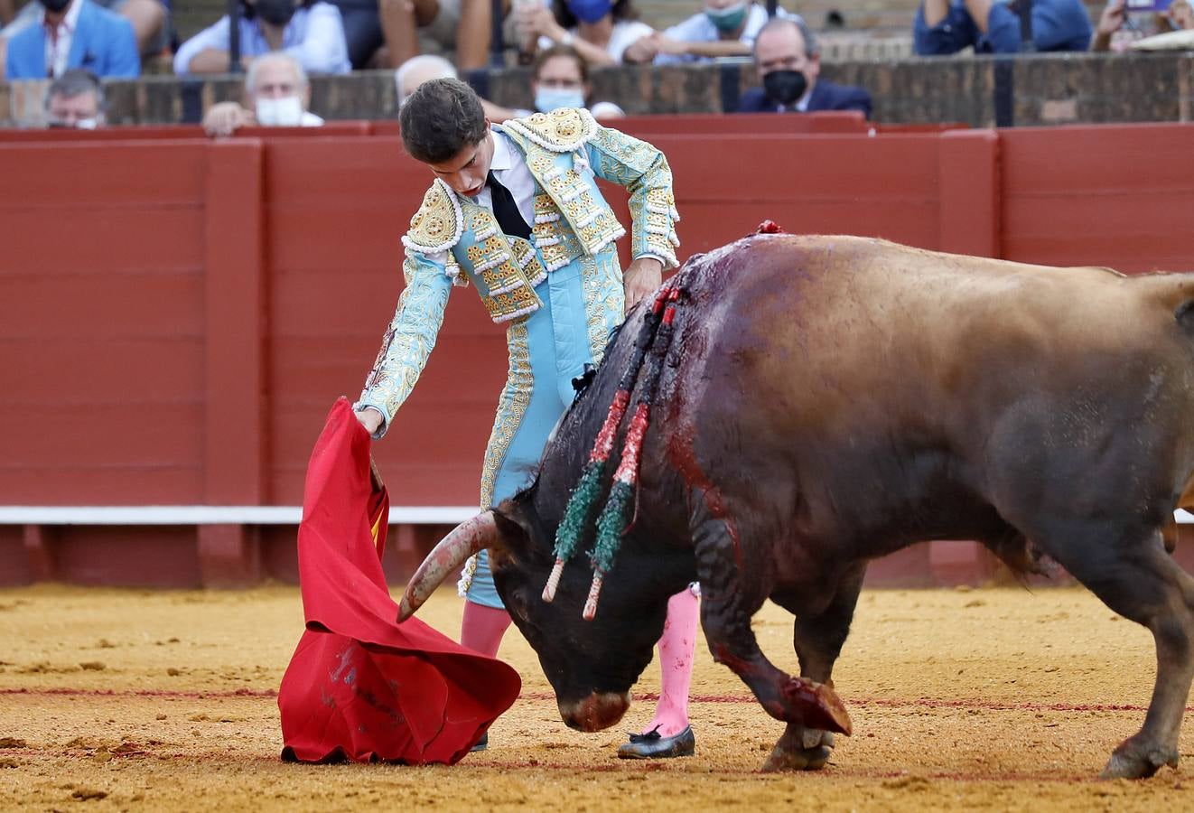 El sevillano Manolo Vázquez, en su debut en la Maestranza