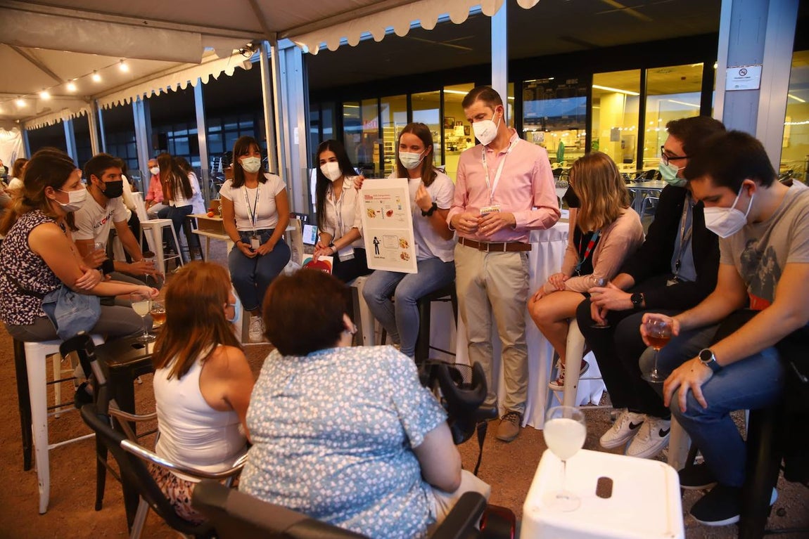 El acto del Imibic de Córdoba en la Noche de los Investigadores, en imágenes