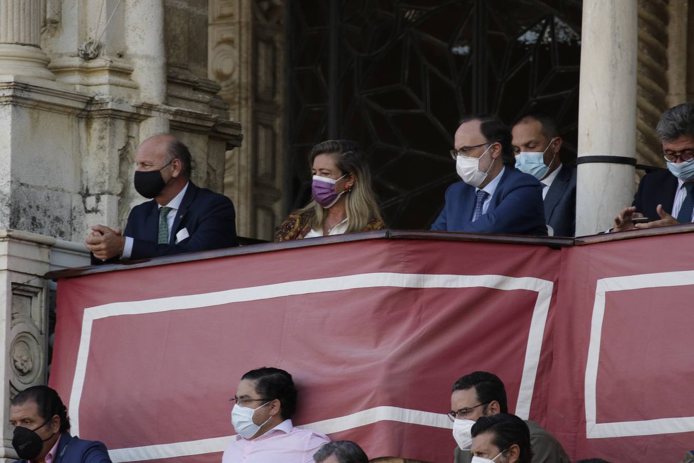 En imágenes, cuarta corrida de la Feria de San Miguel en la Maestranza