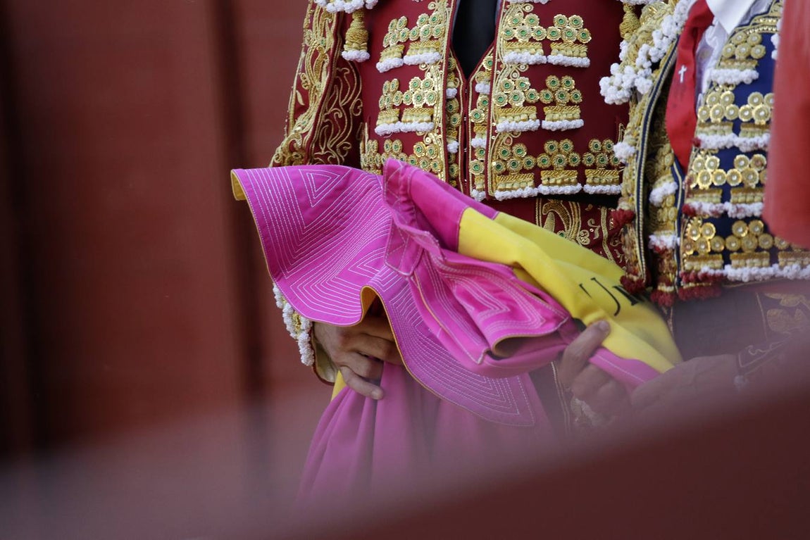 En imágenes, cuarta corrida de la Feria de San Miguel en la Maestranza