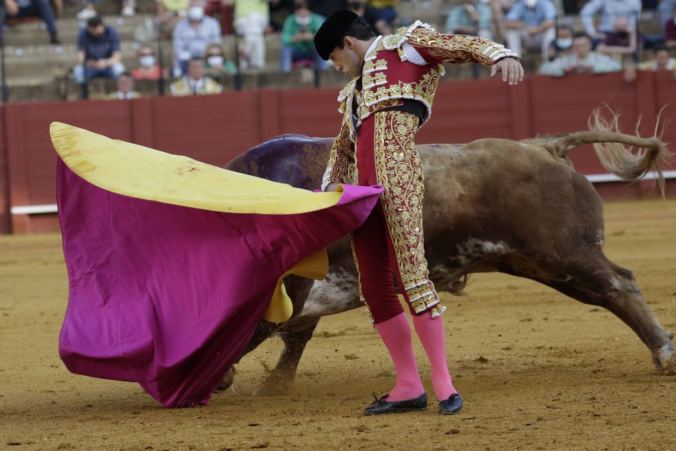 El sevillano Rafael Serna, de grana y oro