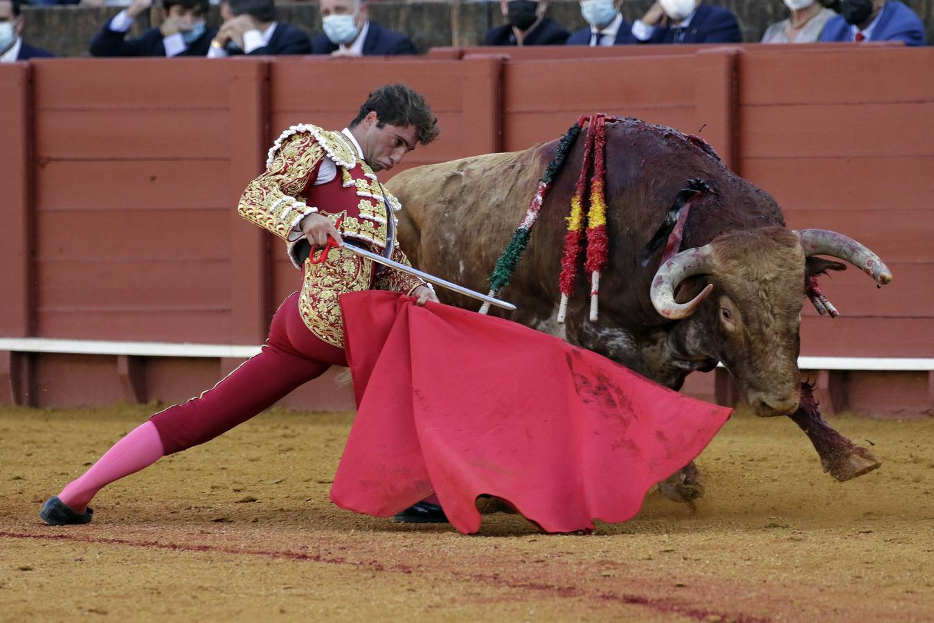 El sevillano Rafael Serna, de grana y oro