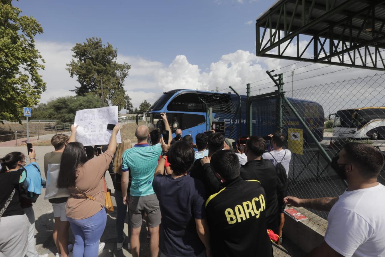 FOTOS: La llegada del Barcelona a Cádiz