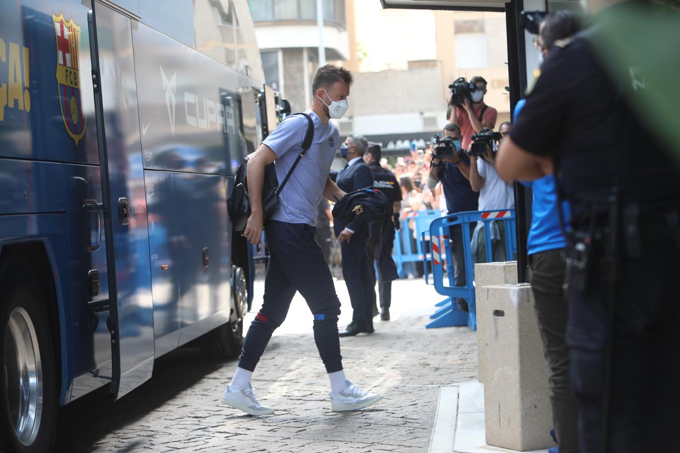 FOTOS: La llegada del Barcelona a Cádiz