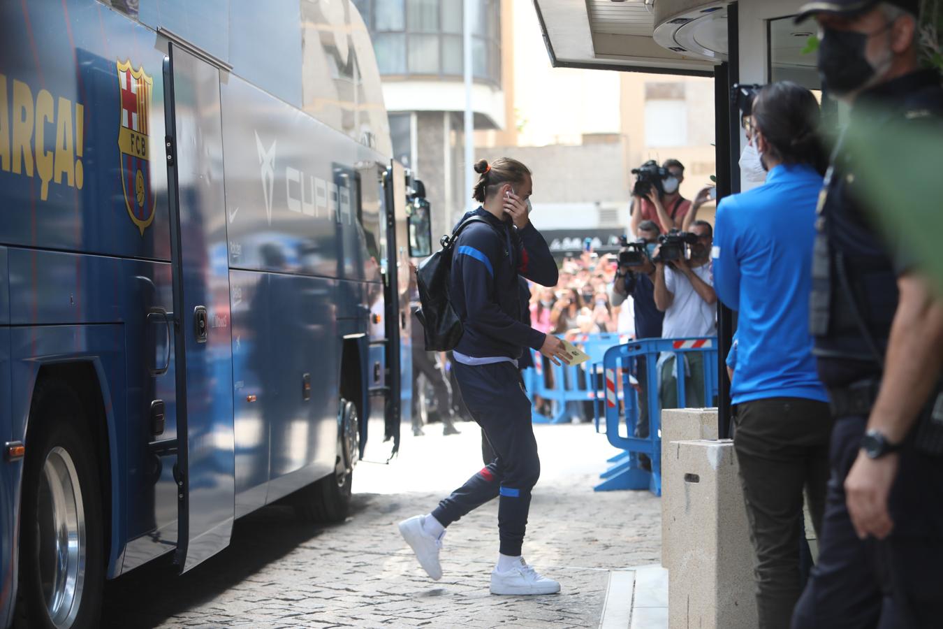 FOTOS: La llegada del Barcelona a Cádiz