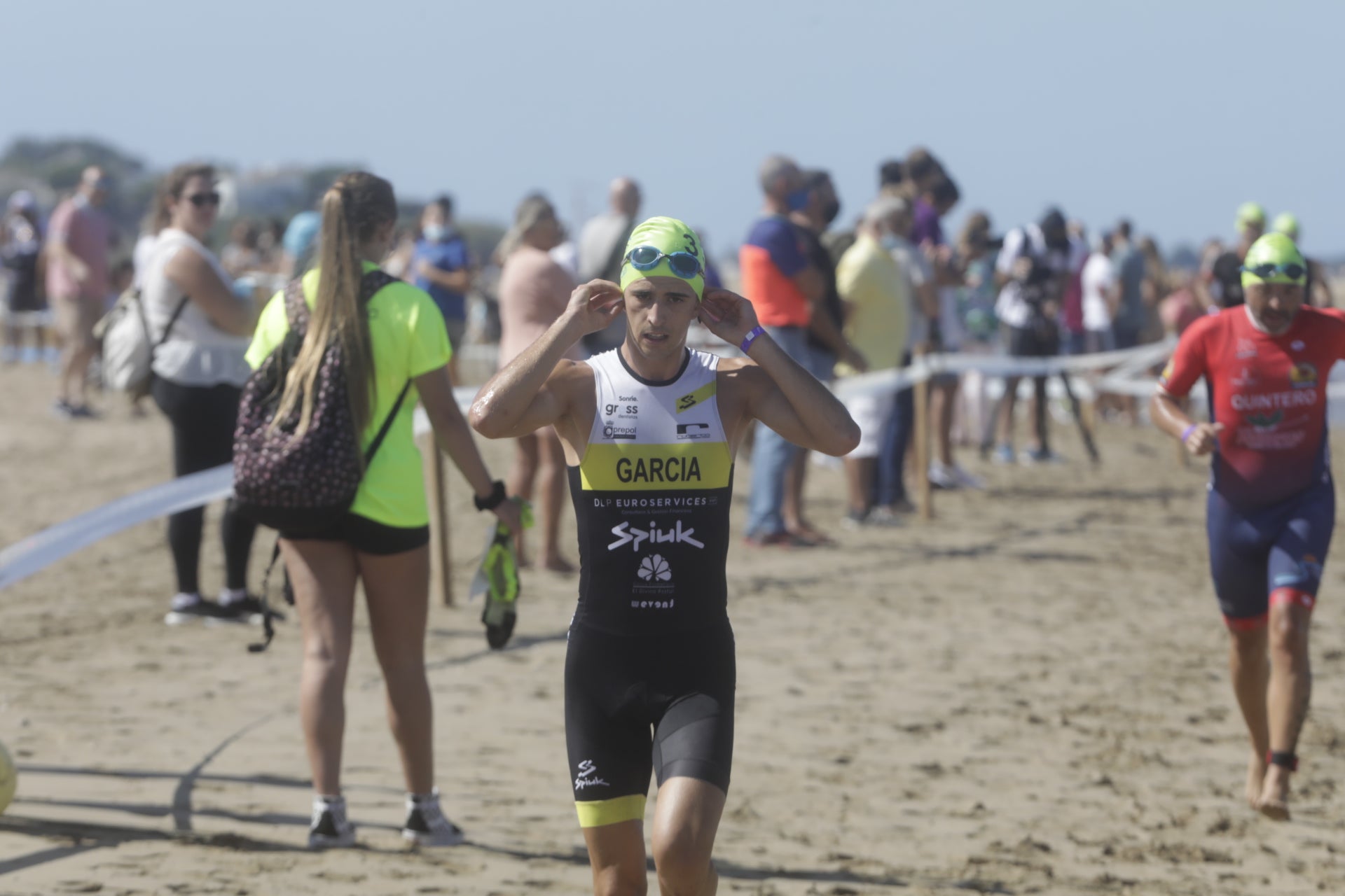 En imágenes: 225 atletas participan en la 12ª edición del Desafío Doñana