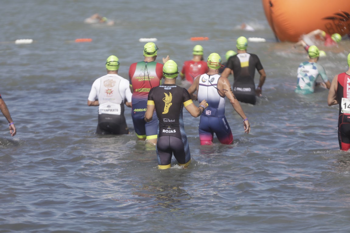 En imágenes: 225 atletas participan en la 12ª edición del Desafío Doñana