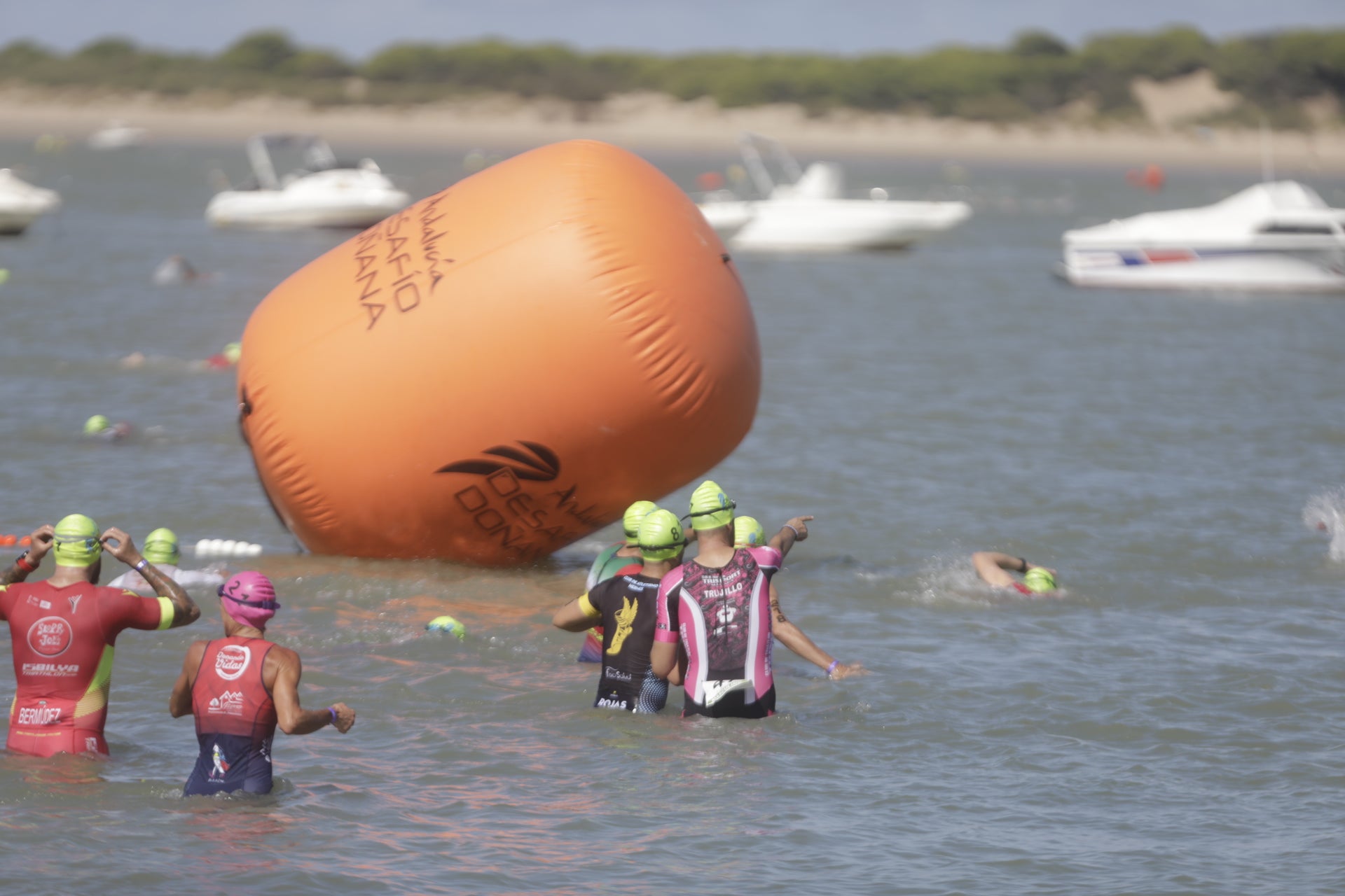 En imágenes: 225 atletas participan en la 12ª edición del Desafío Doñana