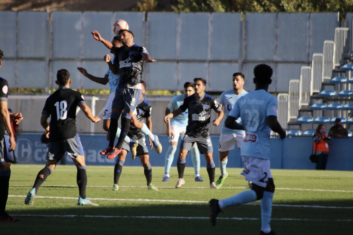 Las mejores imágenes del Ciudad de Lucena - Recreativo de Huelva