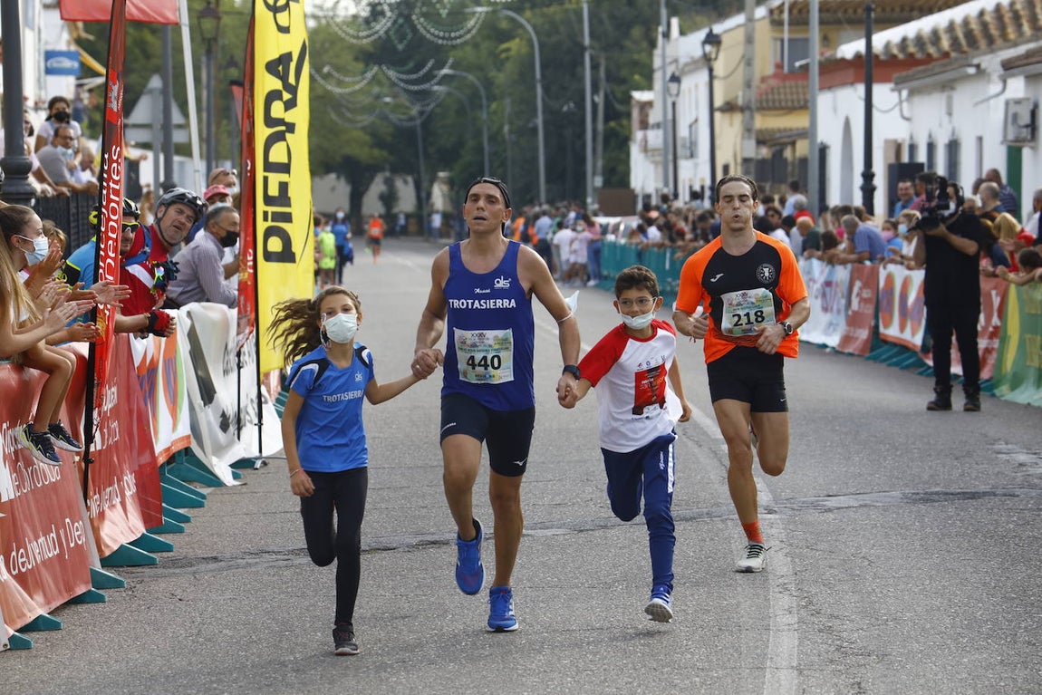 La media maratón Córdoba-Almodóvar, en imágenes