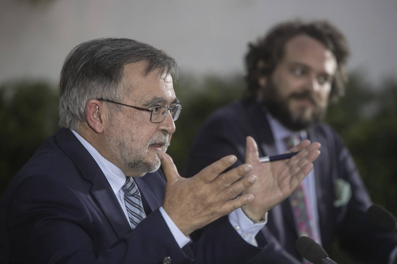 La presentación del libro &#039;Travesía Final&#039; de José Calvo Poyato, en imágenes