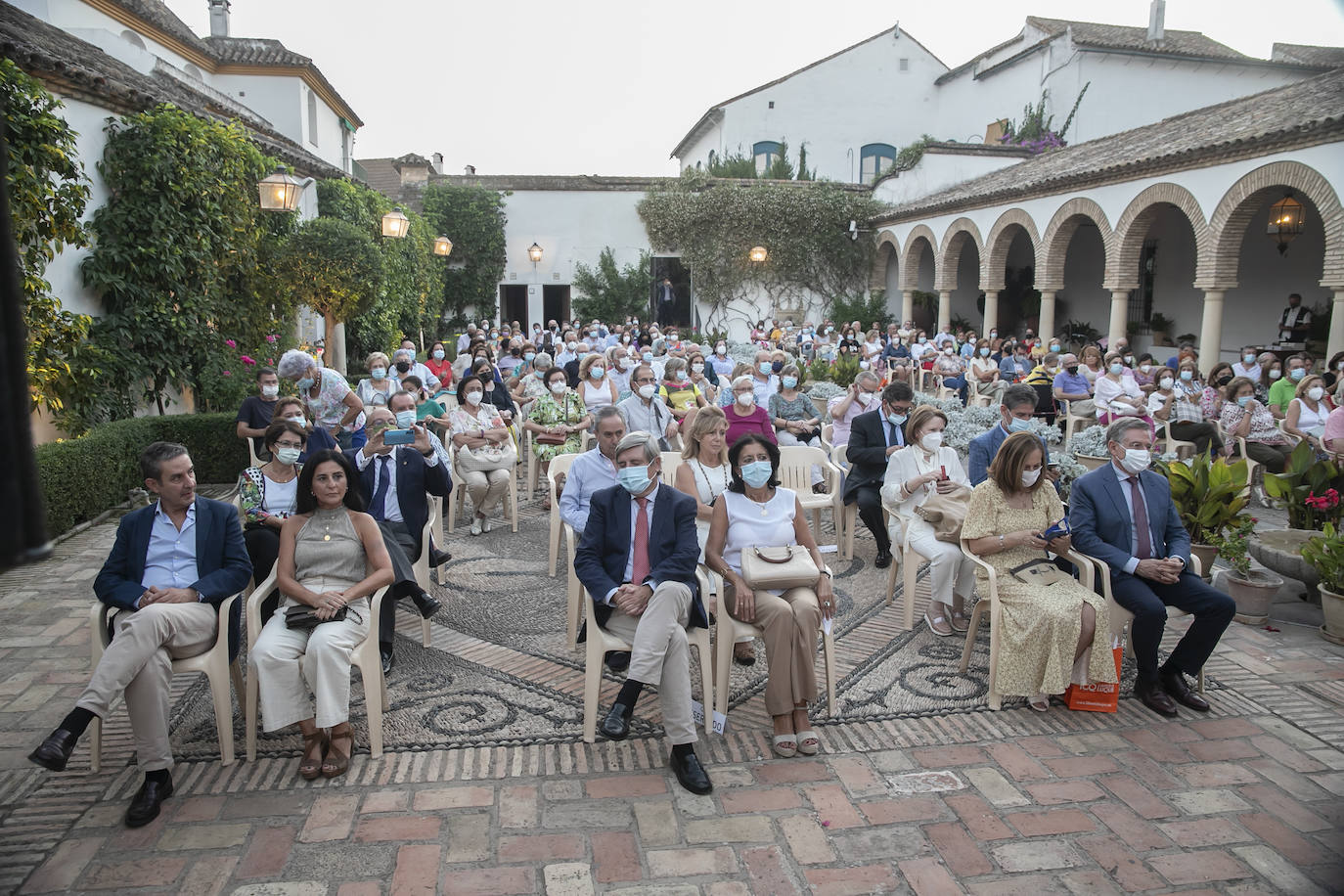 La presentación del libro &#039;Travesía Final&#039; de José Calvo Poyato, en imágenes