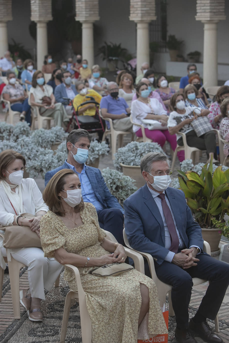 La presentación del libro &#039;Travesía Final&#039; de José Calvo Poyato, en imágenes