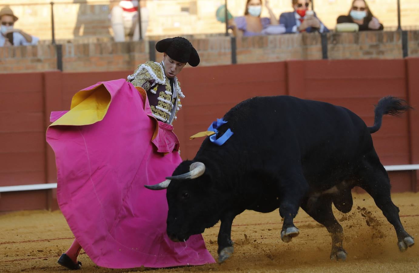 En imágenes, novillada del martes de la Feria de San Miguel de Sevilla