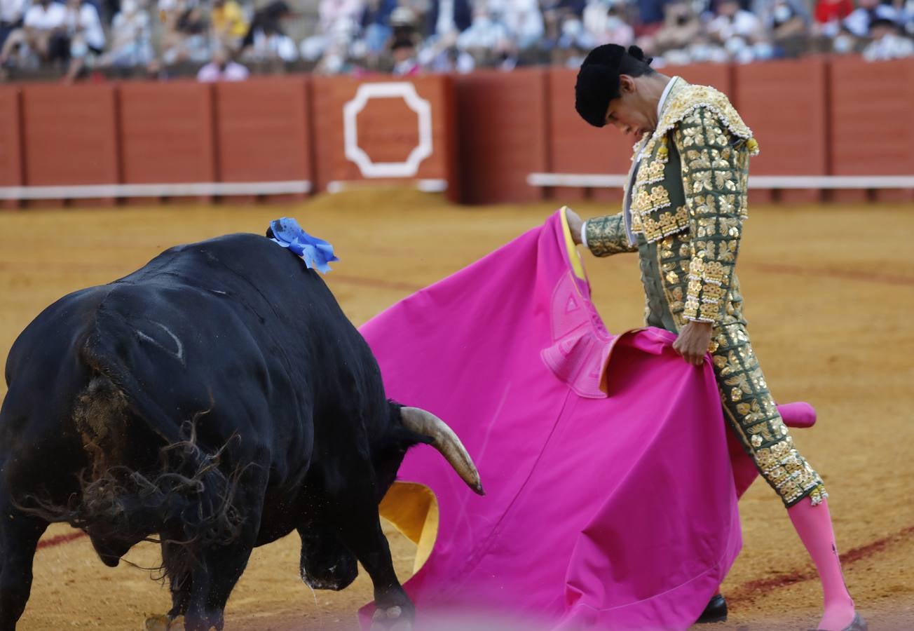 En imágenes, novillada del martes de la Feria de San Miguel de Sevilla