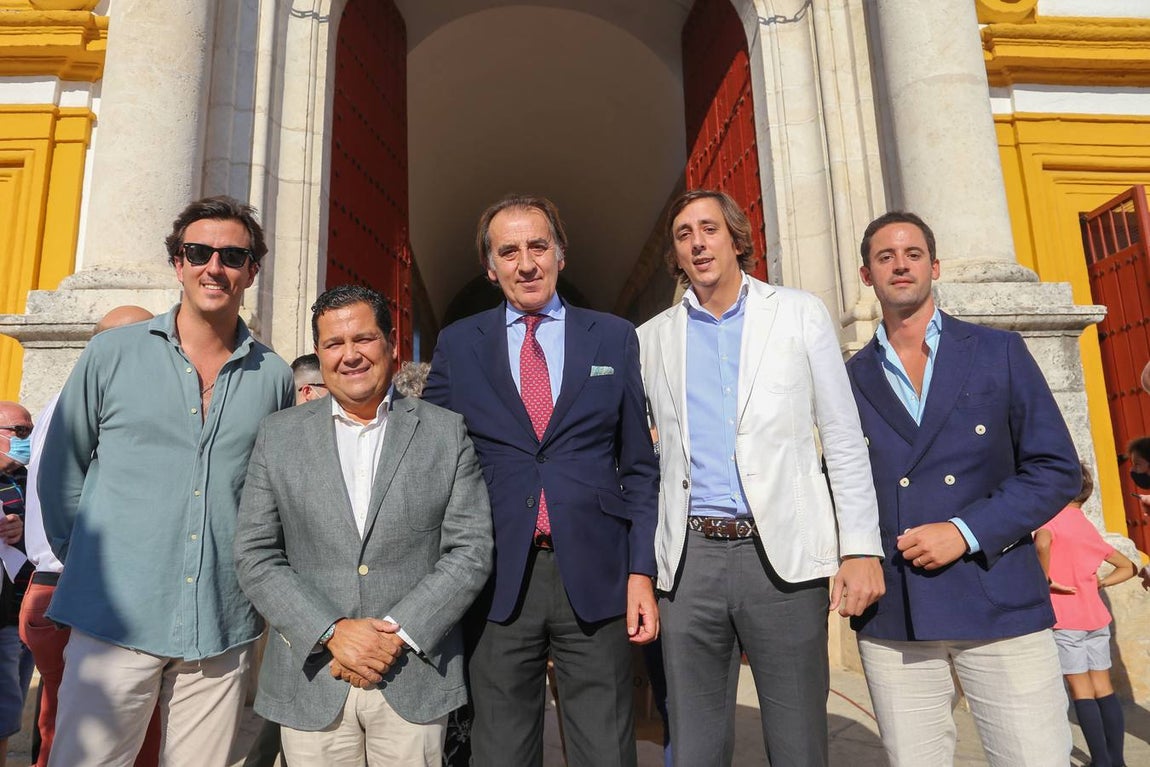 Manuel Ruiz Pou, David Ortega, Manuel Ruiz Rojas, Ignacio Ruiz Pou y Jaime Zamora Carrillo. 