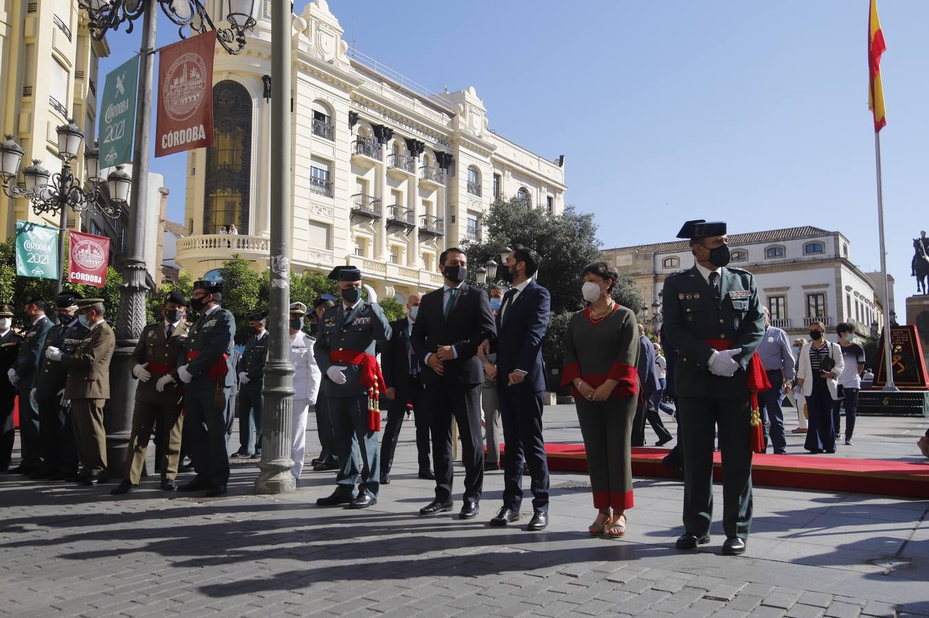 El izado de la bandera de España en los actos de la Guardia Civil por su patrona, en imágenes (II)