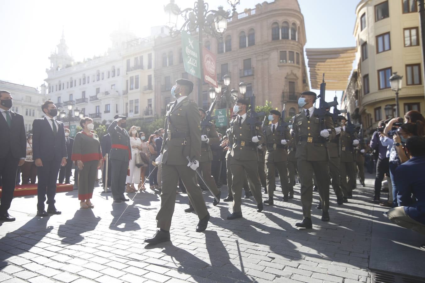 El izado de la bandera de España en los actos de la Guardia Civil por su patrona, en imágenes (II)