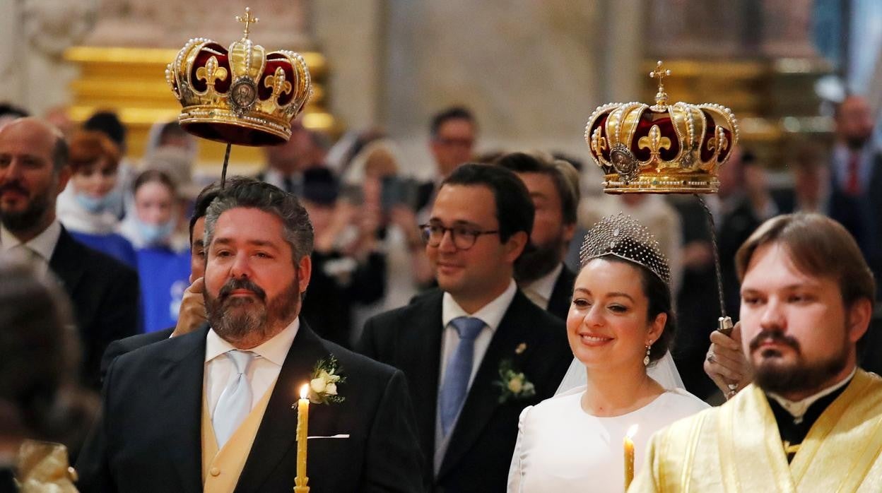 Las imágenes de la boda de cuento de Jorge Romanov y Rebecca Bettarini