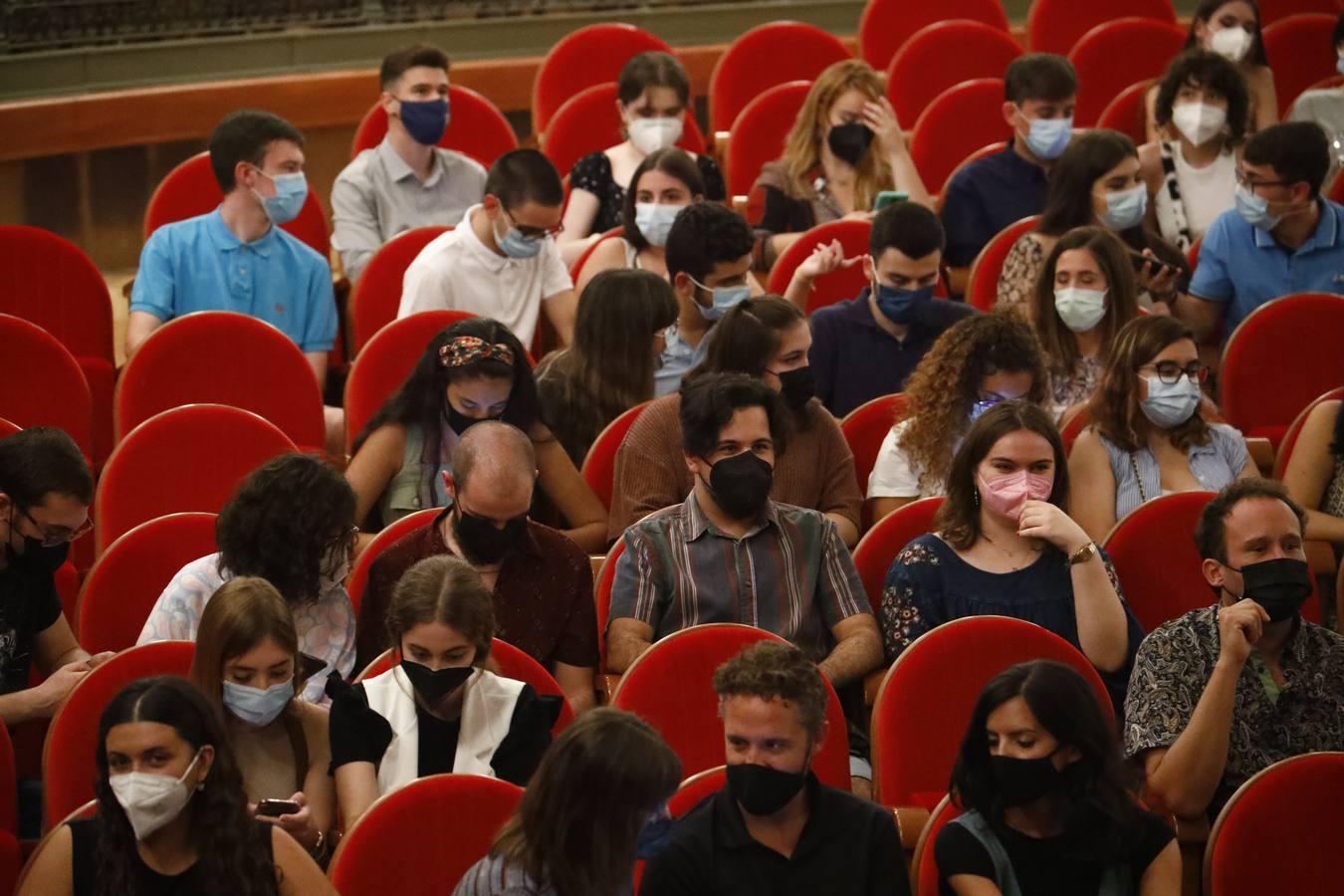 La obra &#039;Antígona&#039; en el Gran Teatro de Córdoba, en imágenes