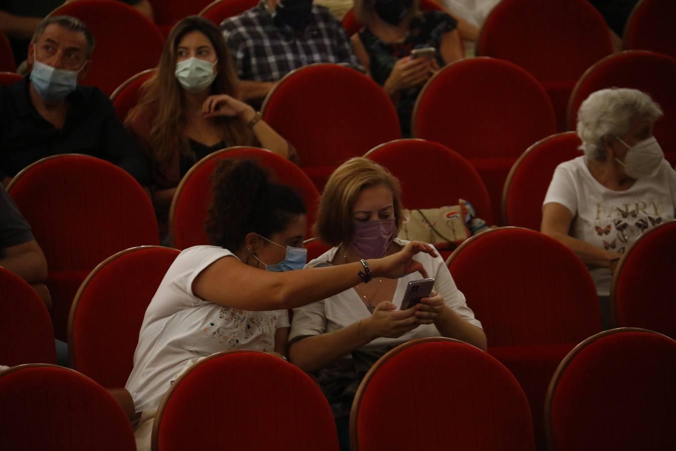 La obra &#039;Antígona&#039; en el Gran Teatro de Córdoba, en imágenes