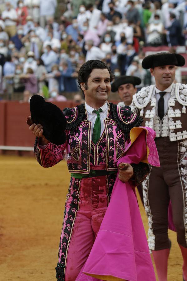 Morante de la Puebla, de rosa y azabache en la Maestranza