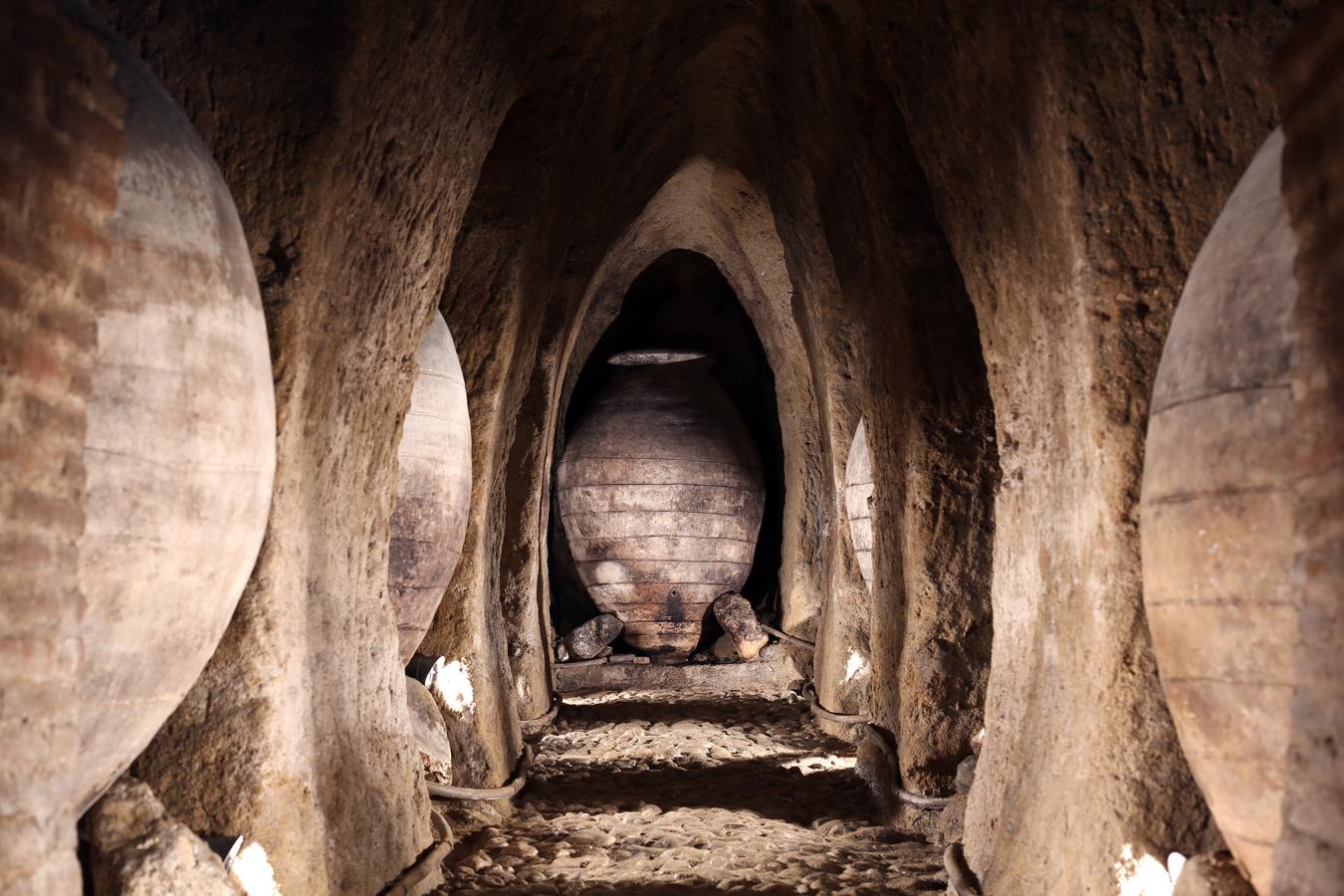 Las cuevas del Castillejo, en imágenes