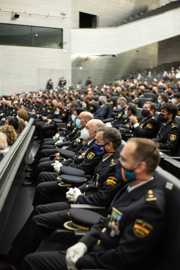 La Policía Nacional celebra su festividad con la imposición de las Cruces al Mérito Policial