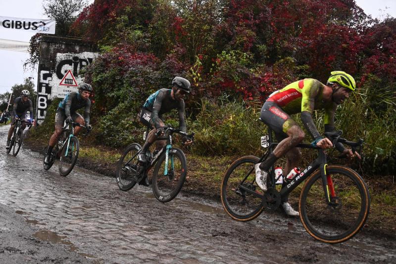 Las impactantes imágenes de la París-Roubaix: épica en el &#039;Infierno del Norte&#039;