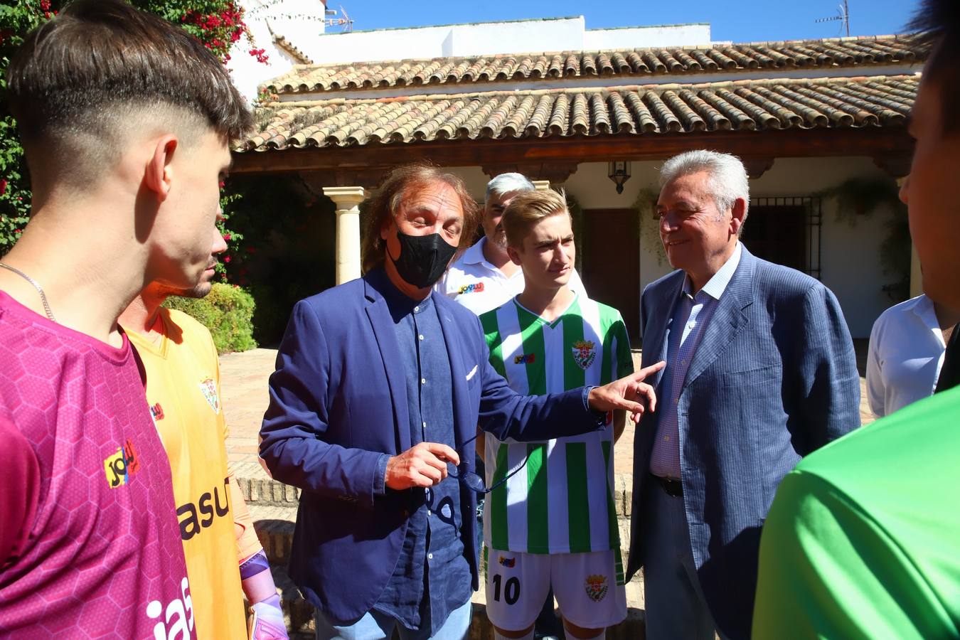 El guiño a Córdoba en la presentación de las camisetas del Atlético Cordobés, en imágenes